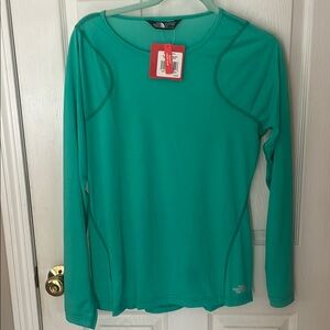 The North Face Women's Green Long Sleeve Top NWT!